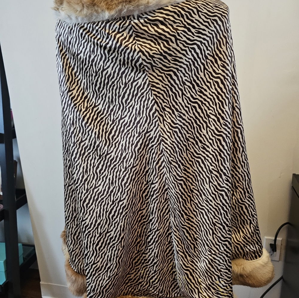 Reversible Fur Trimmed Poncho - Picture 2 of 6